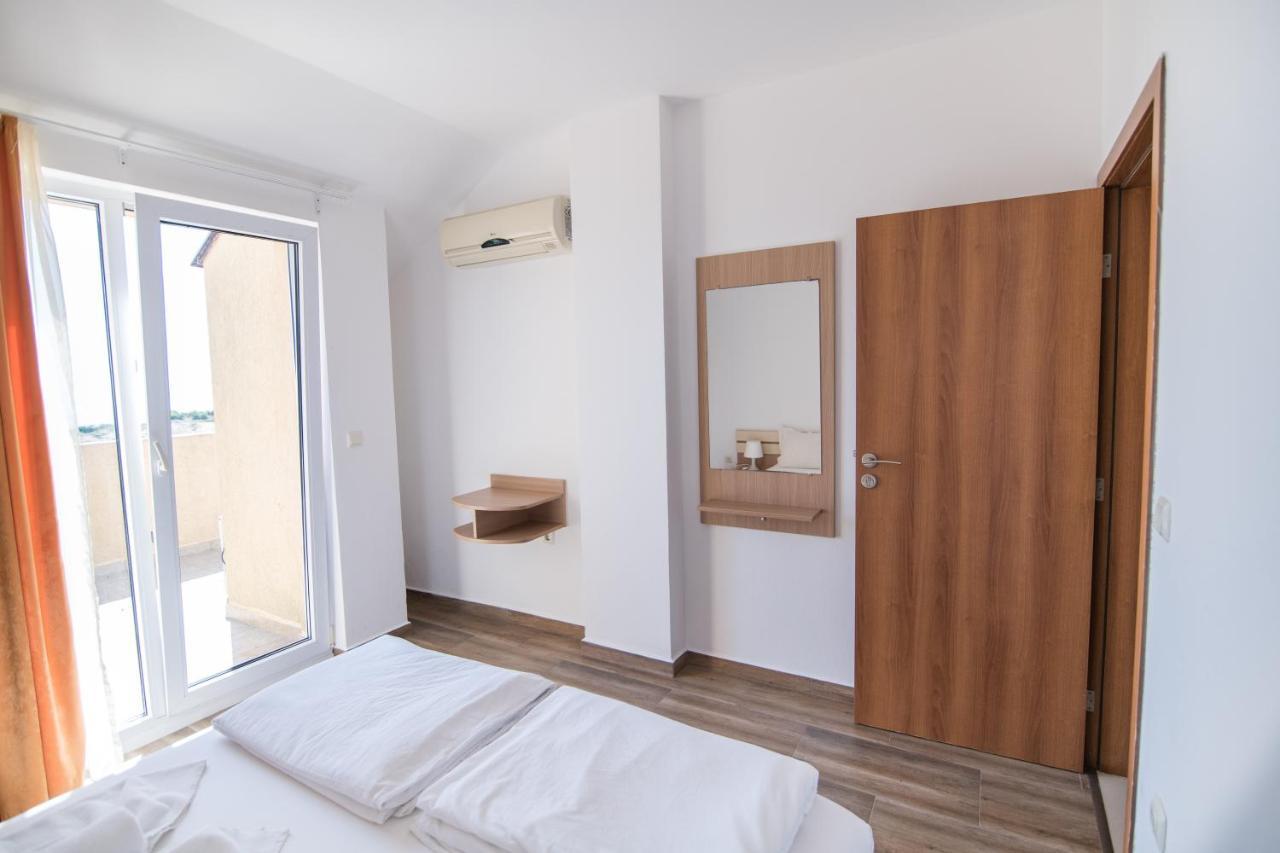 Тропикана Hotel Primorsko Buitenkant foto