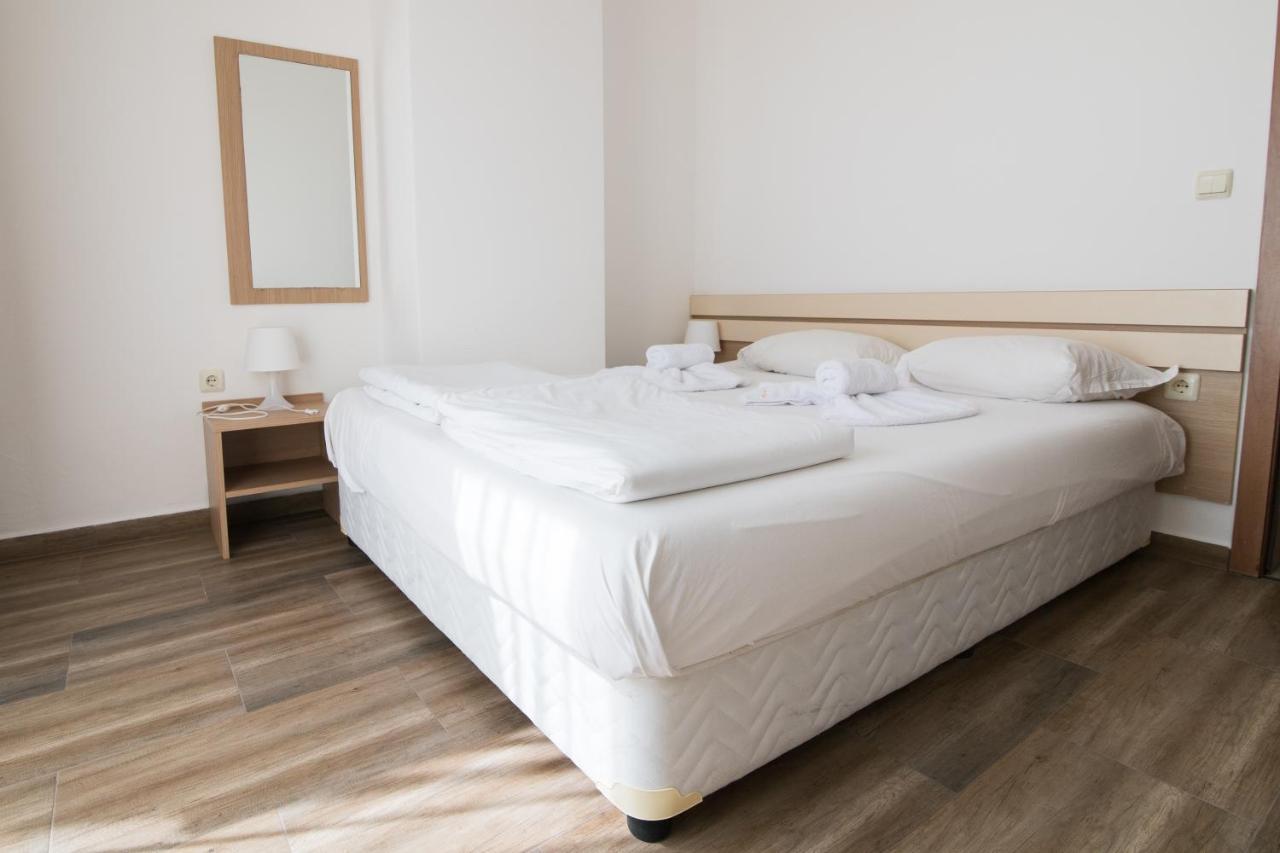 Тропикана Hotel Primorsko Buitenkant foto