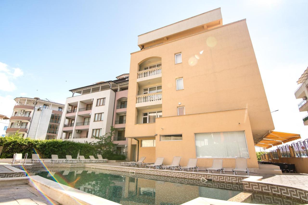 Тропикана Hotel Primorsko Buitenkant foto