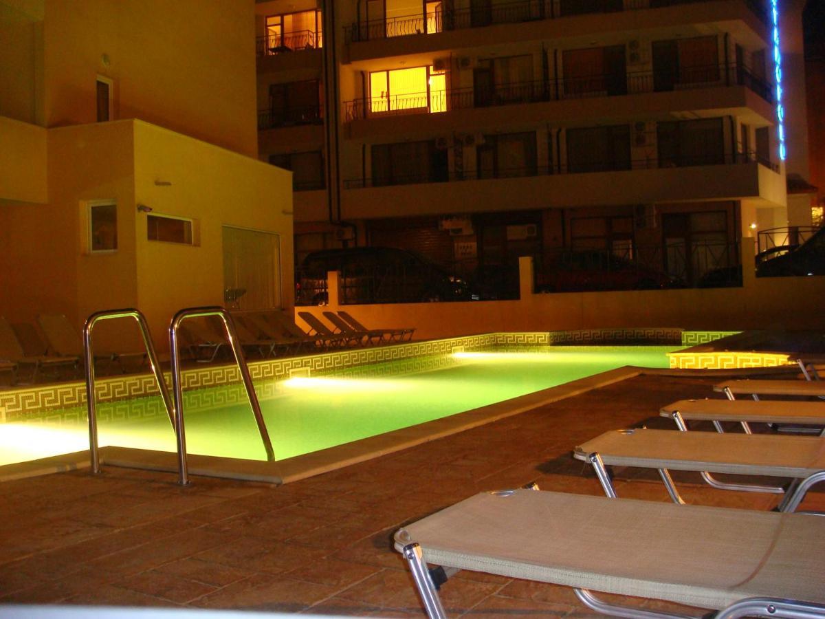 Тропикана Hotel Primorsko Buitenkant foto